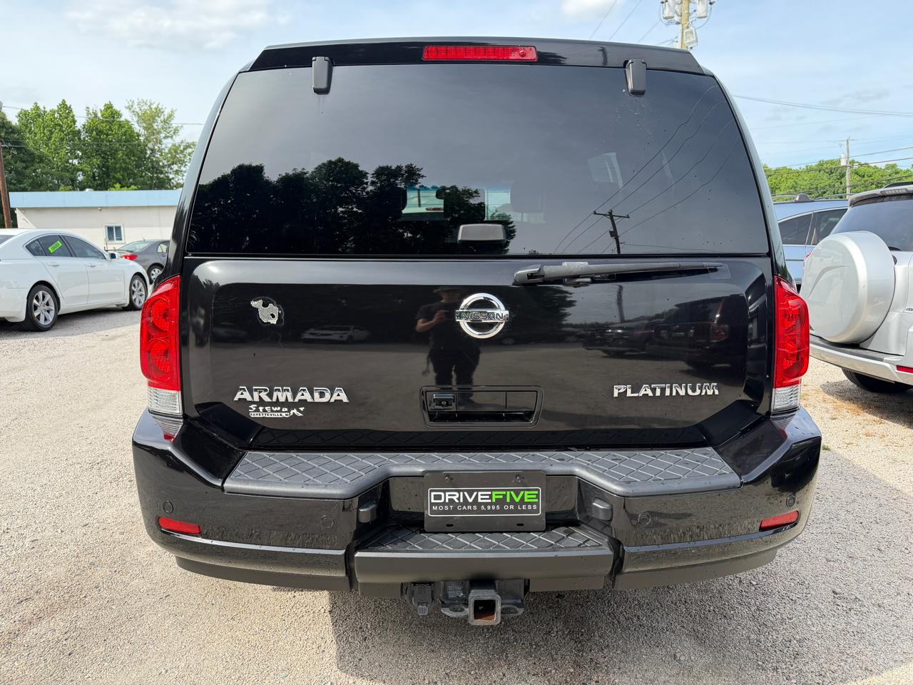 Nissan Armada SE 4WD 2010