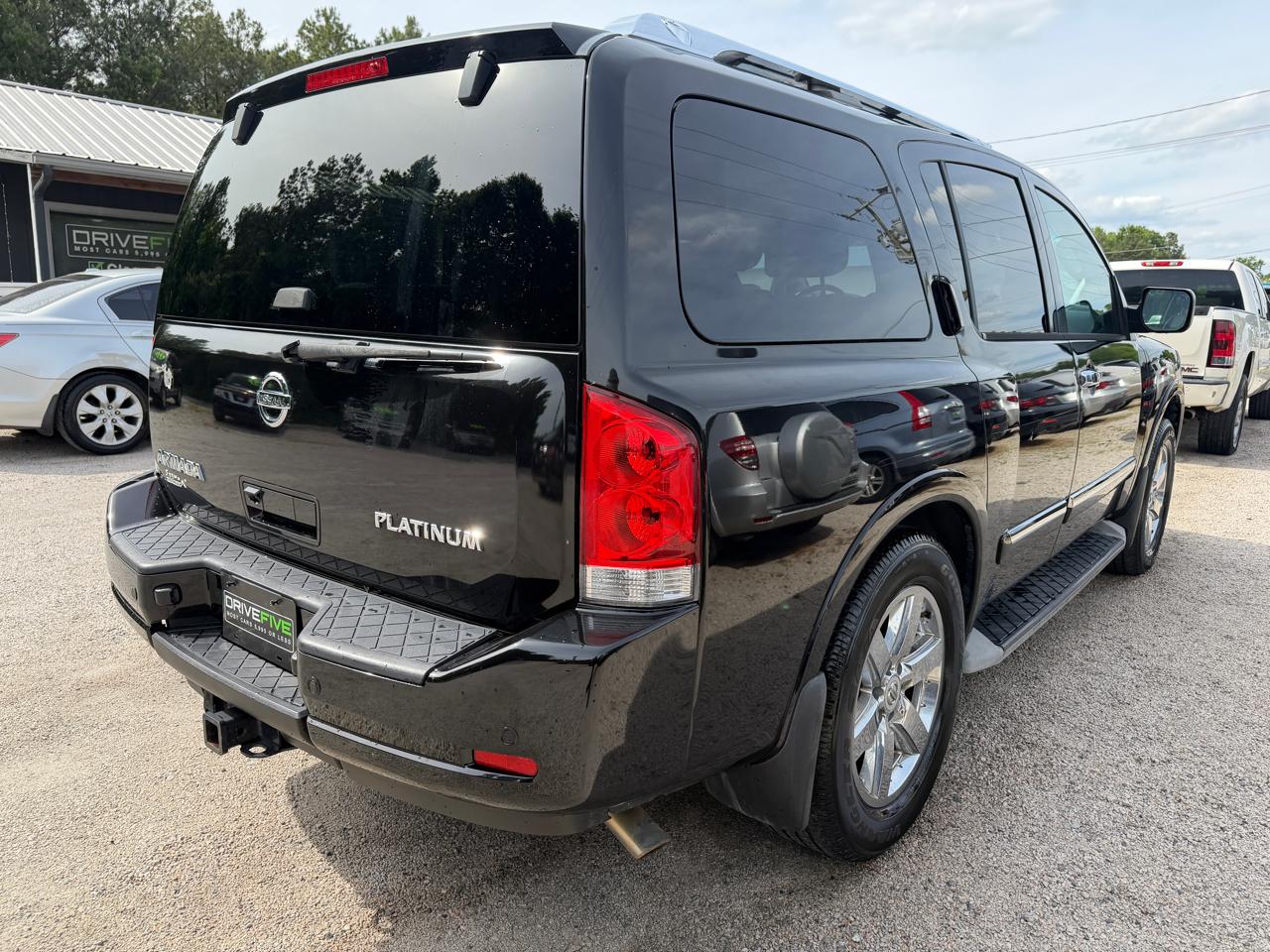 Nissan Armada SE 4WD 2010