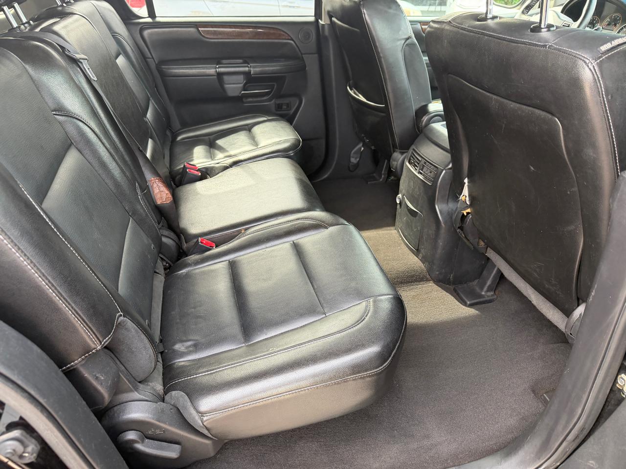 Nissan Armada SE 4WD 2010