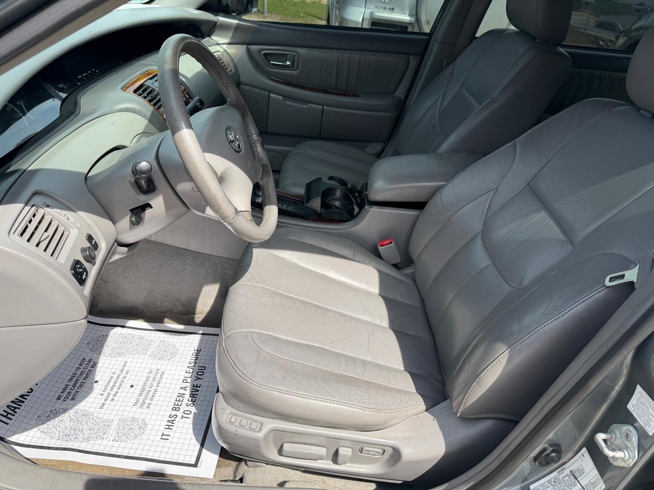 Toyota Avalon XL 2002