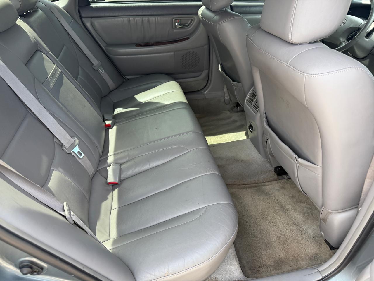 Toyota Avalon XL 2002