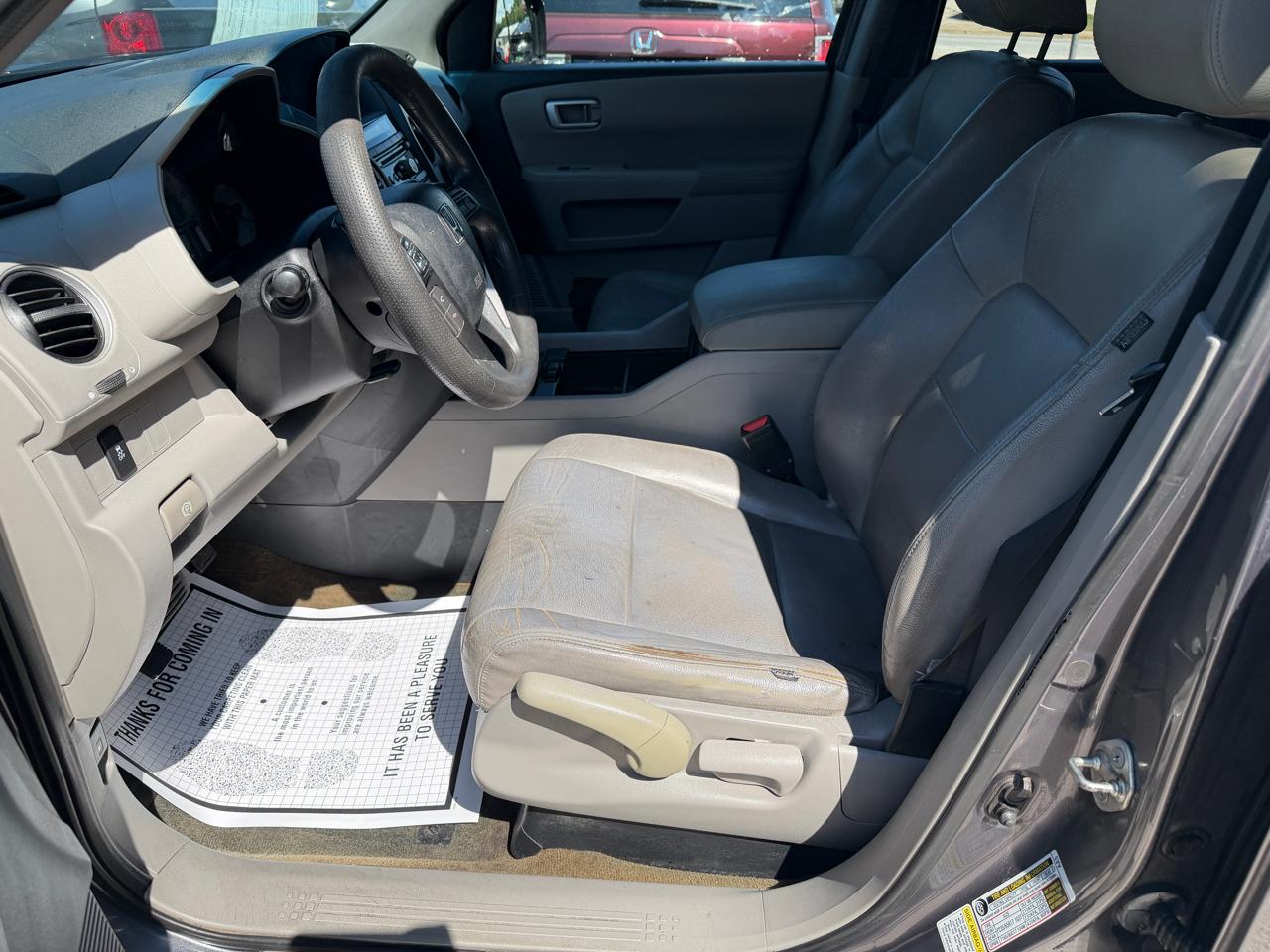 Honda Pilot LX 2WD 5-Spd AT 2014