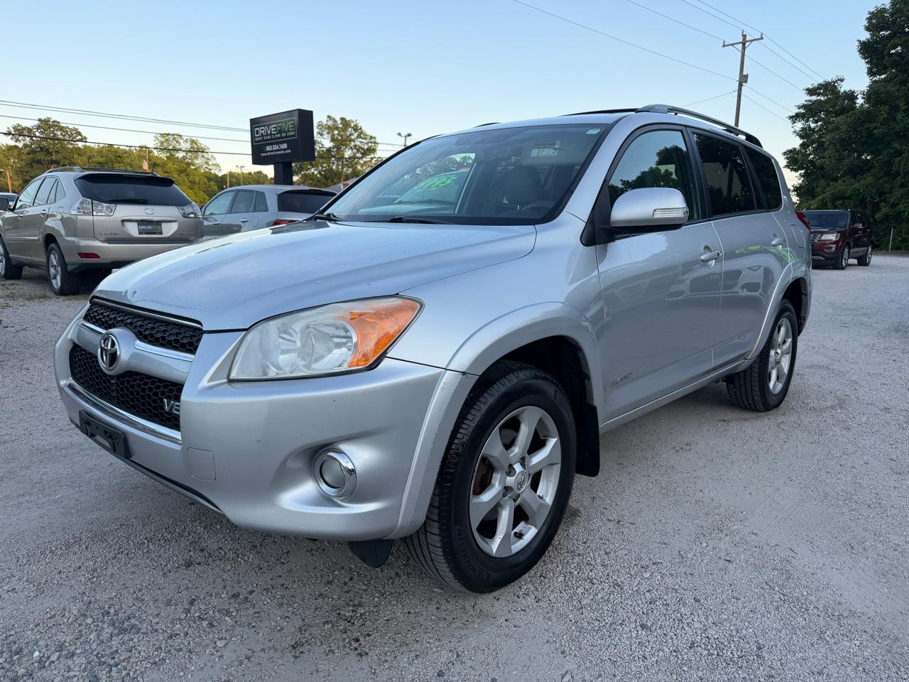 Toyota RAV4 Limited V6 4WD 2011