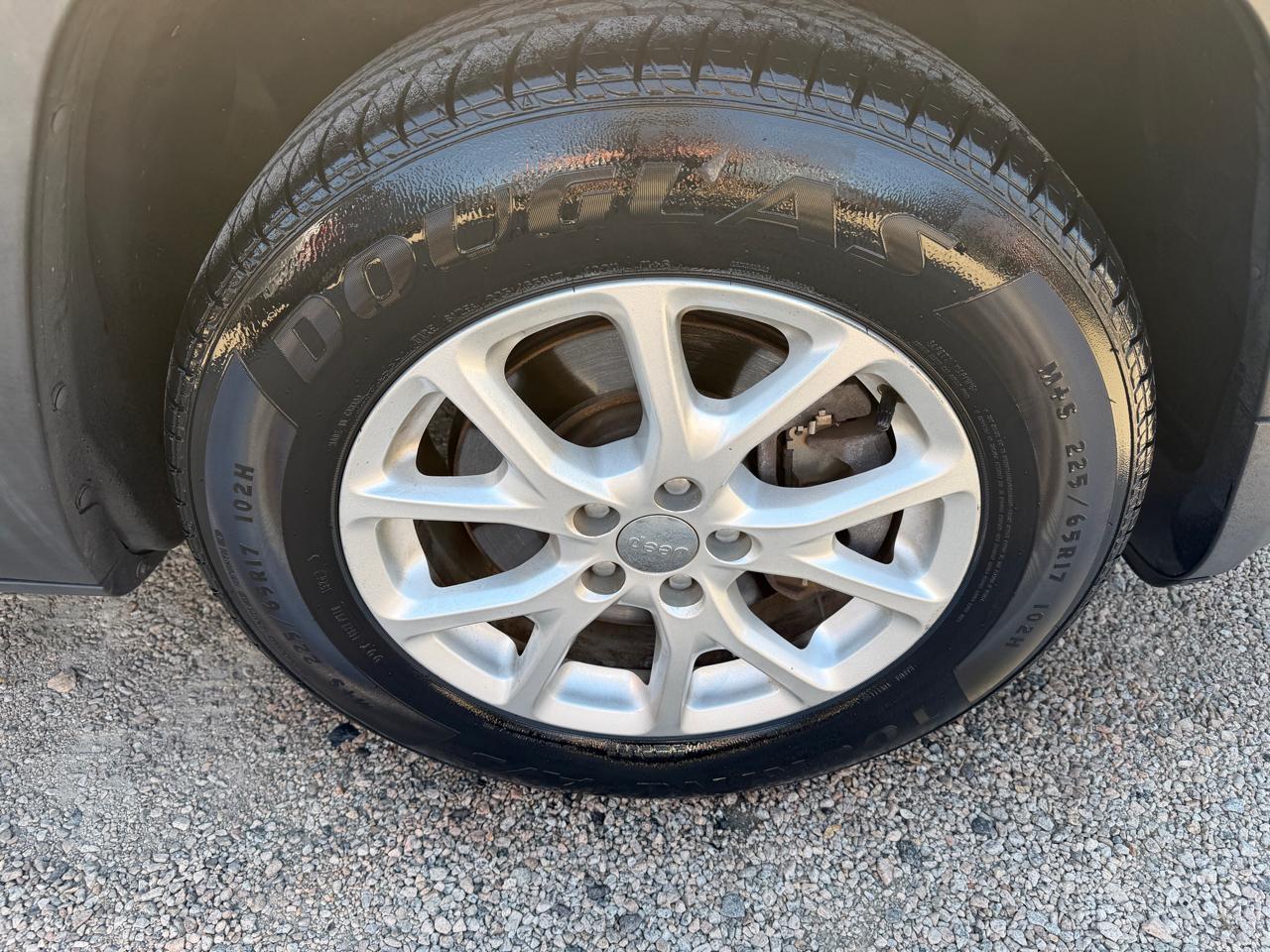 Jeep Cherokee Sport 4WD 2015