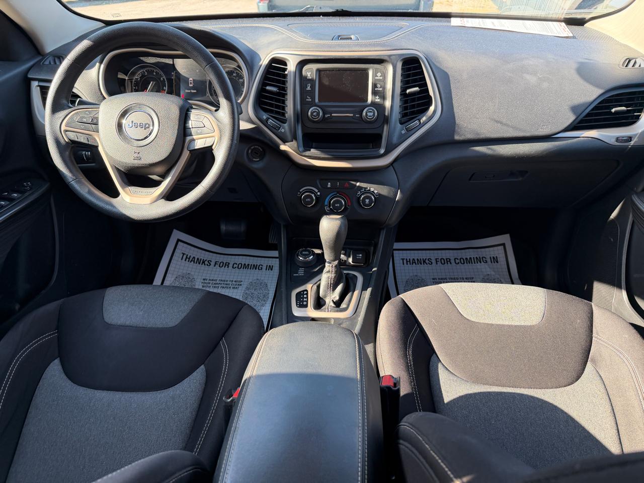 Jeep Cherokee Sport 4WD 2015