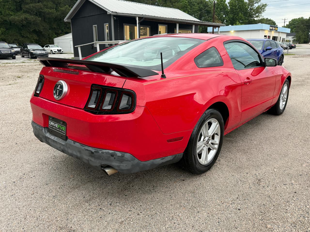 Ford Mustang V6 Coupe 2010
