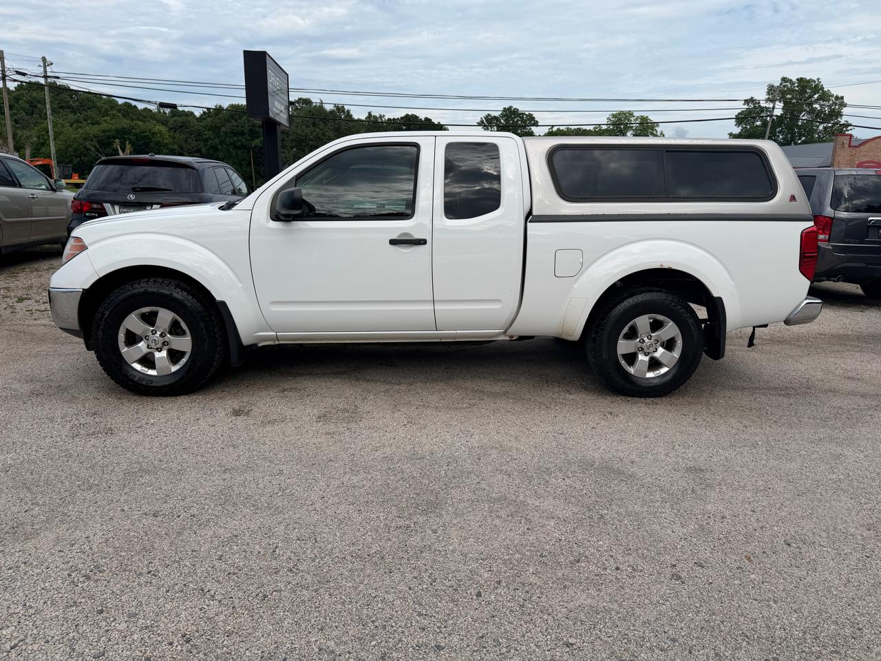 Nissan Frontier LE King Cab 4WD 2010