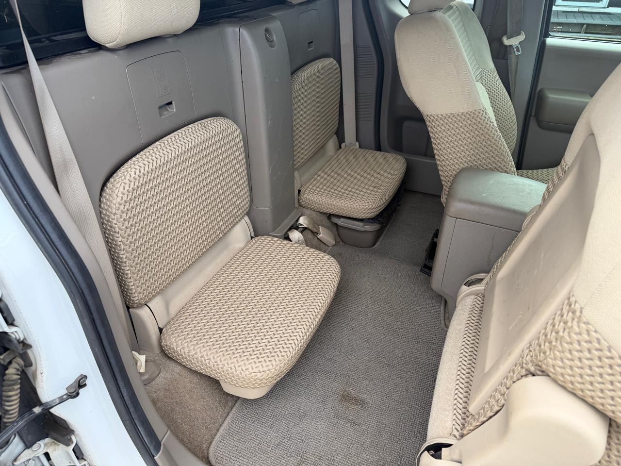 Nissan Frontier LE King Cab 4WD 2010