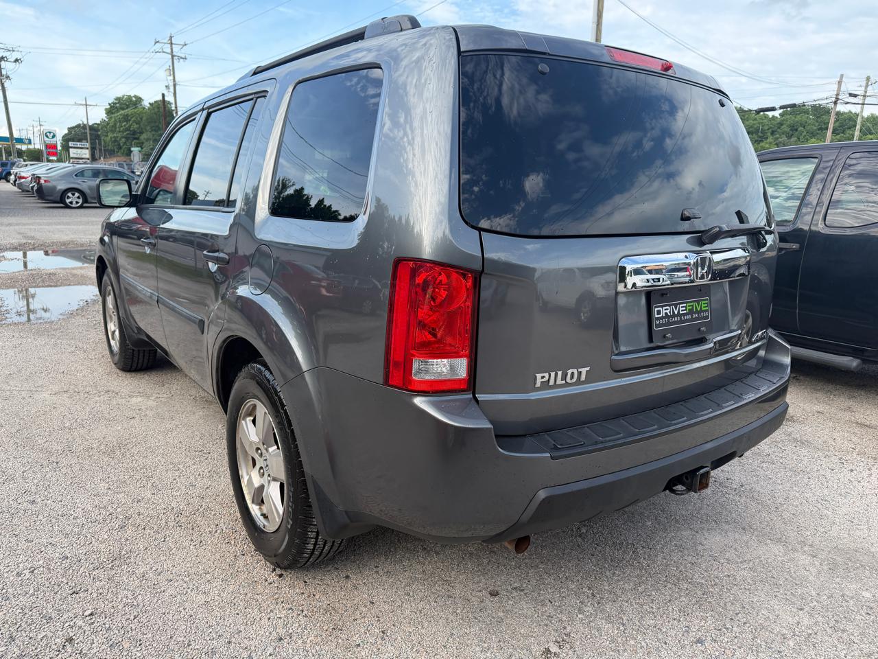 Honda Pilot LX 4WD 5-Spd AT 2011