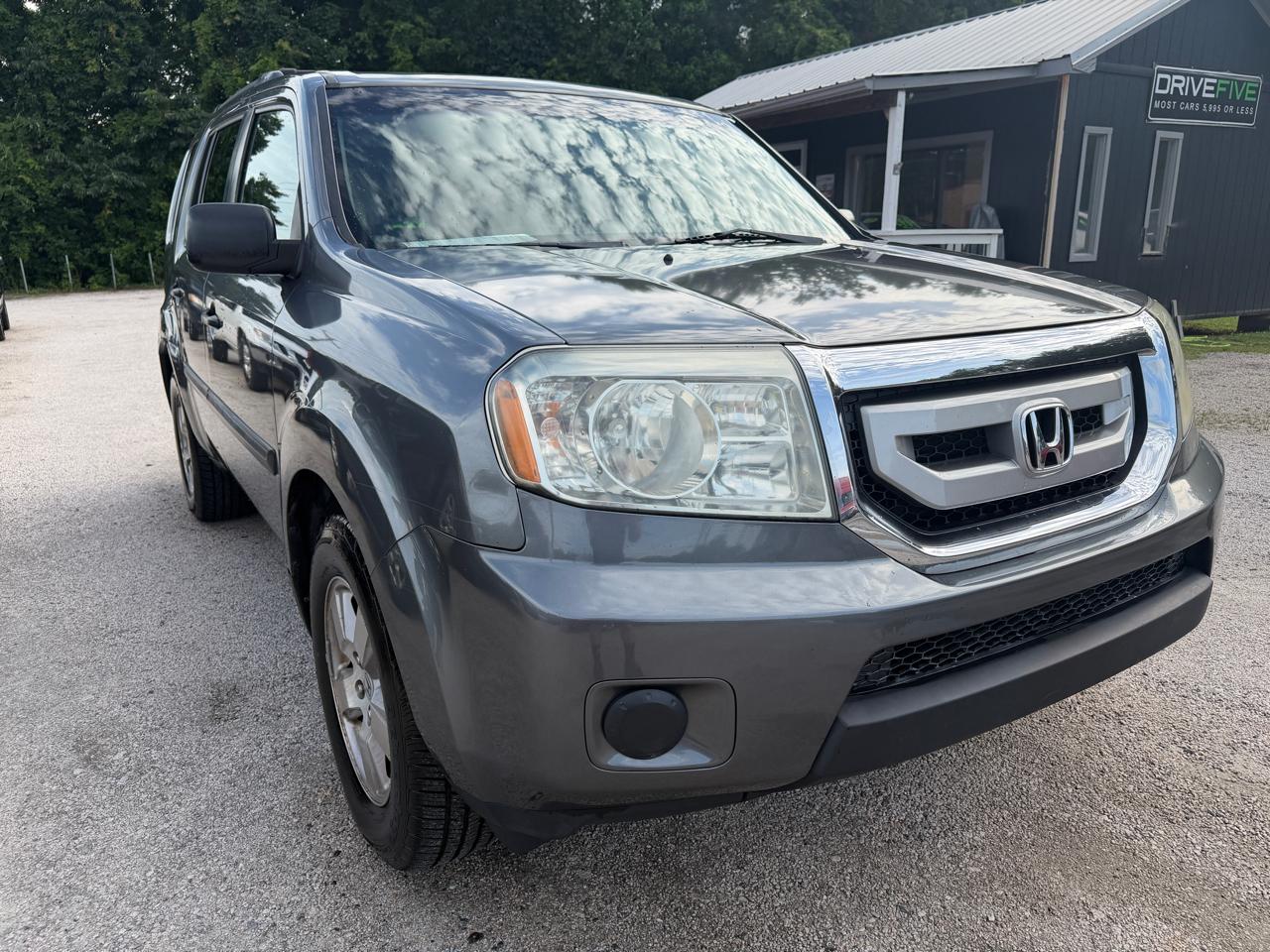 Honda Pilot LX 4WD 5-Spd AT 2011