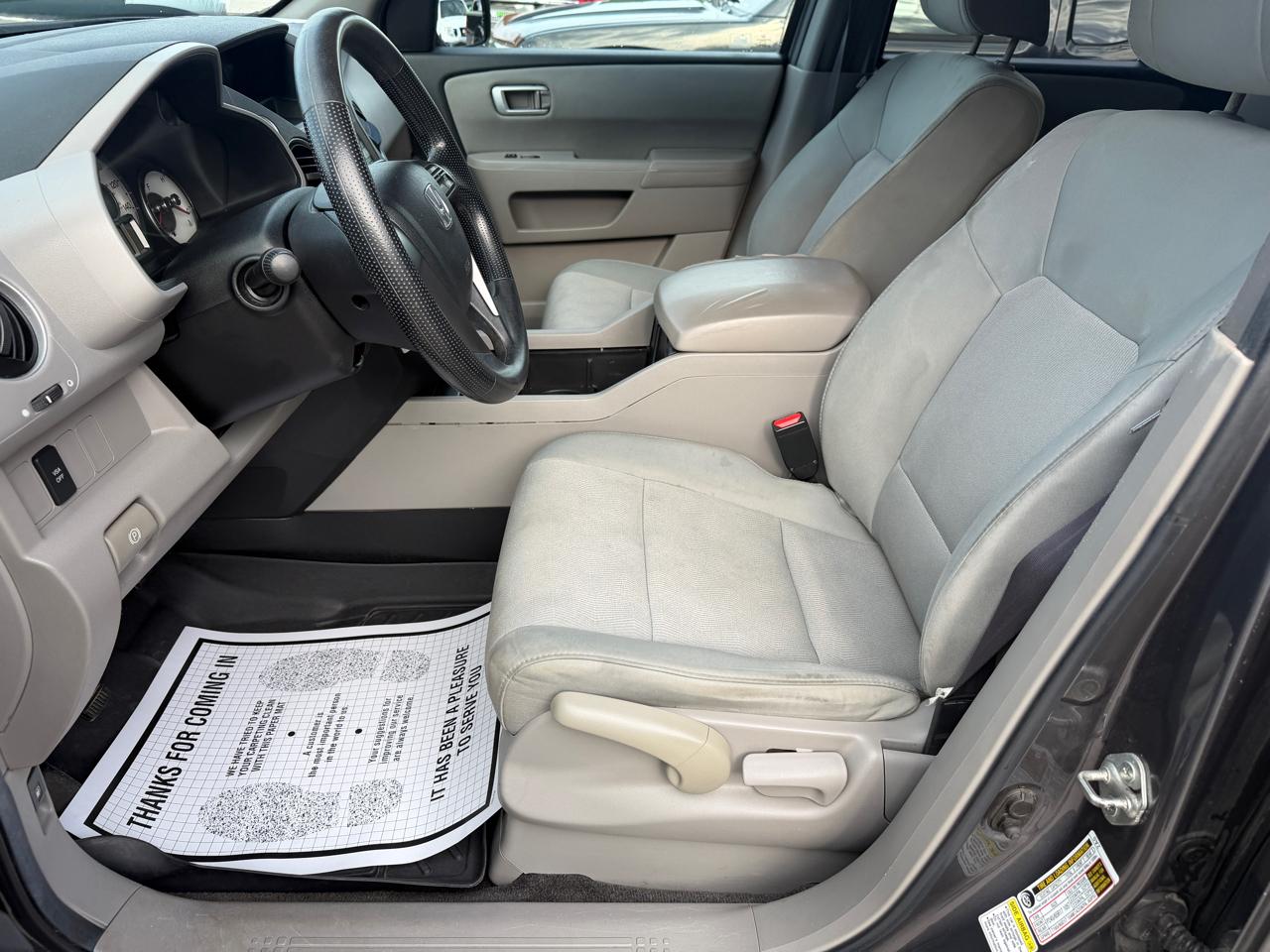 Honda Pilot LX 4WD 5-Spd AT 2011