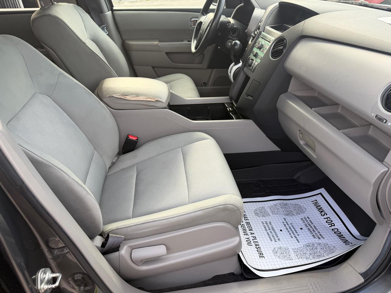 Honda Pilot LX 4WD 5-Spd AT 2011