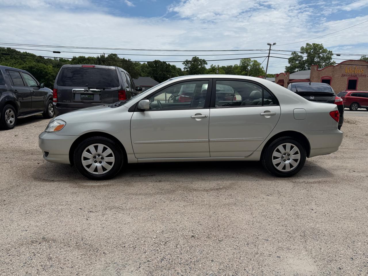 Toyota Corolla CE 2003