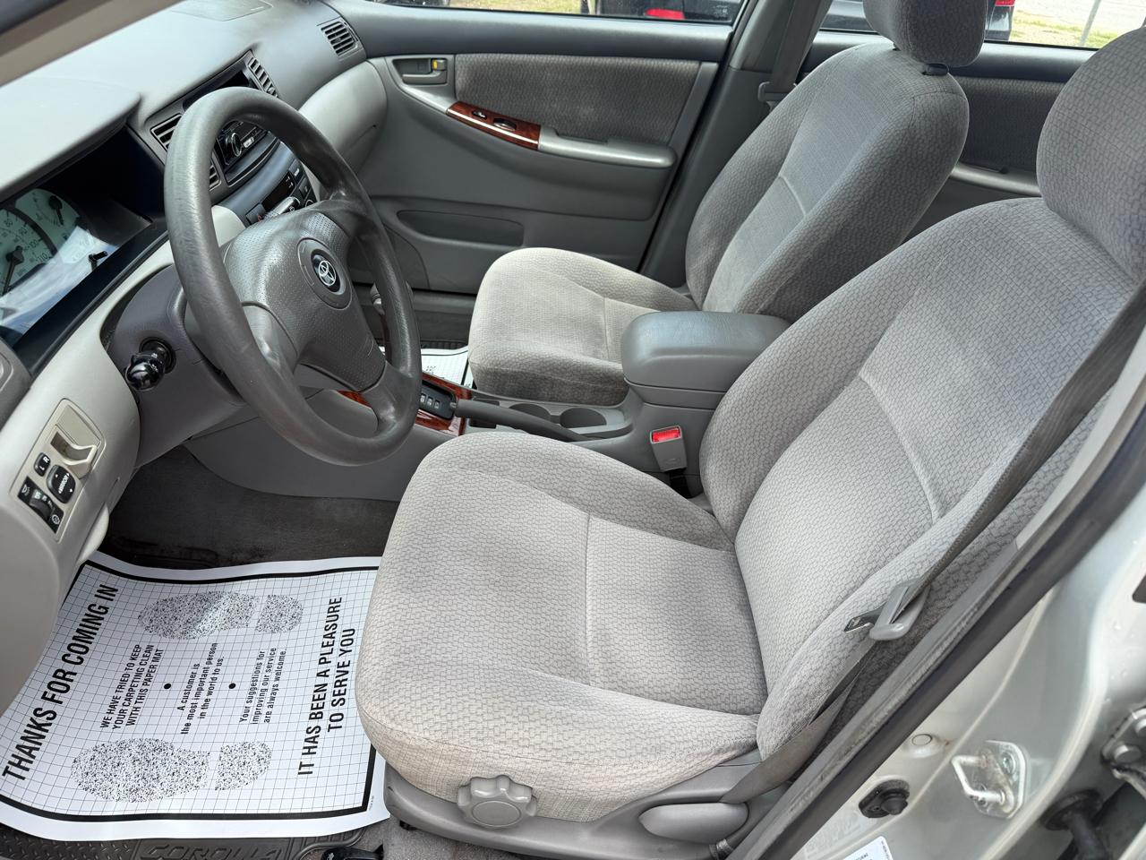 Toyota Corolla CE 2003