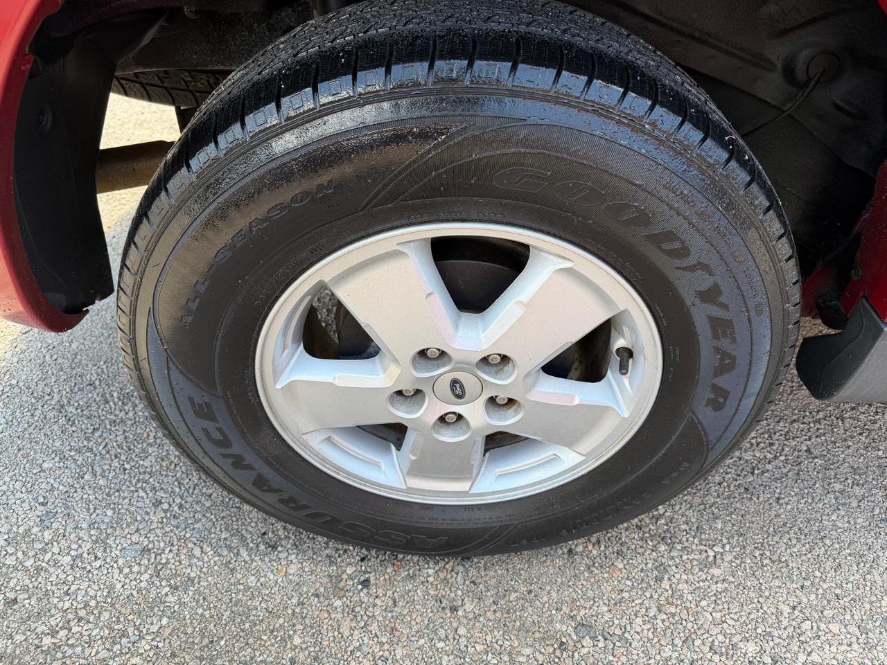 Ford Escape XLT 4WD V6 2008