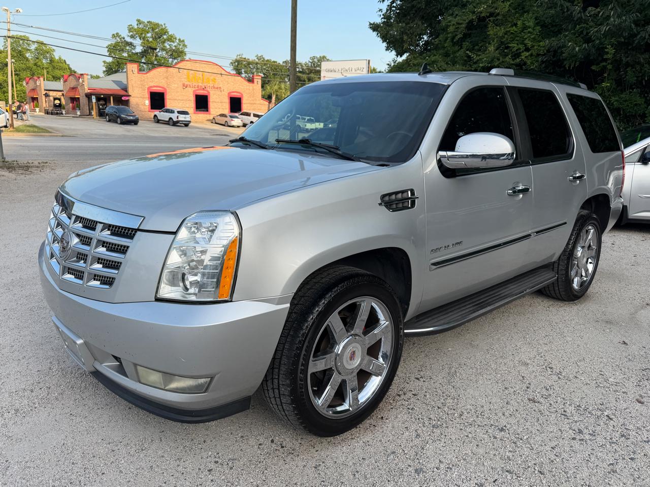 2010 Cadillac Escalade AWD Luxury