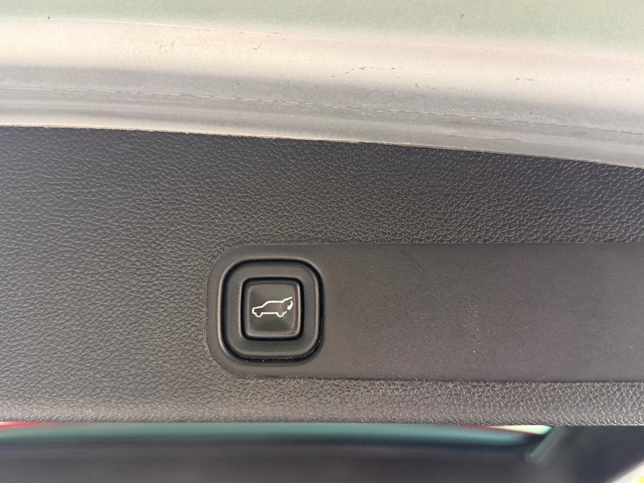 Cadillac Escalade AWD Luxury 2010