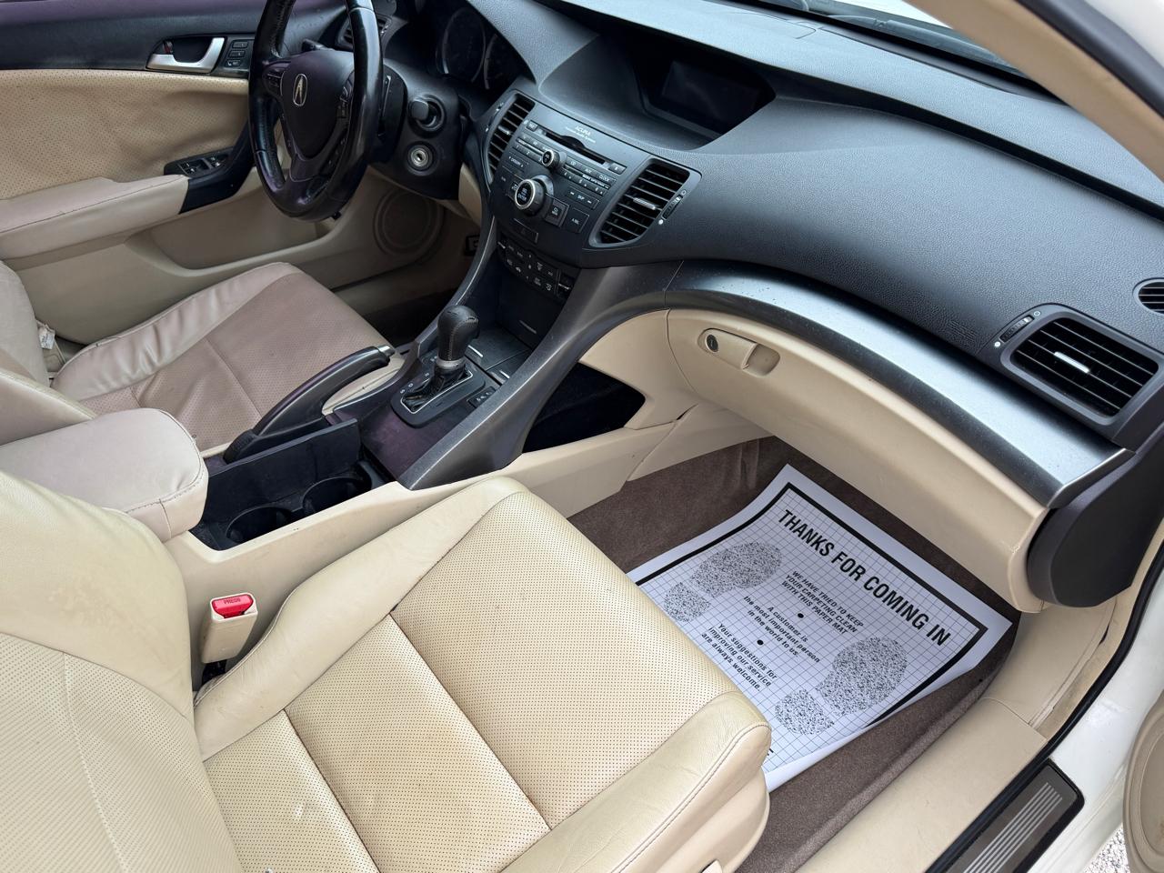 Acura TSX 5-Speed AT with Tech Package 2011