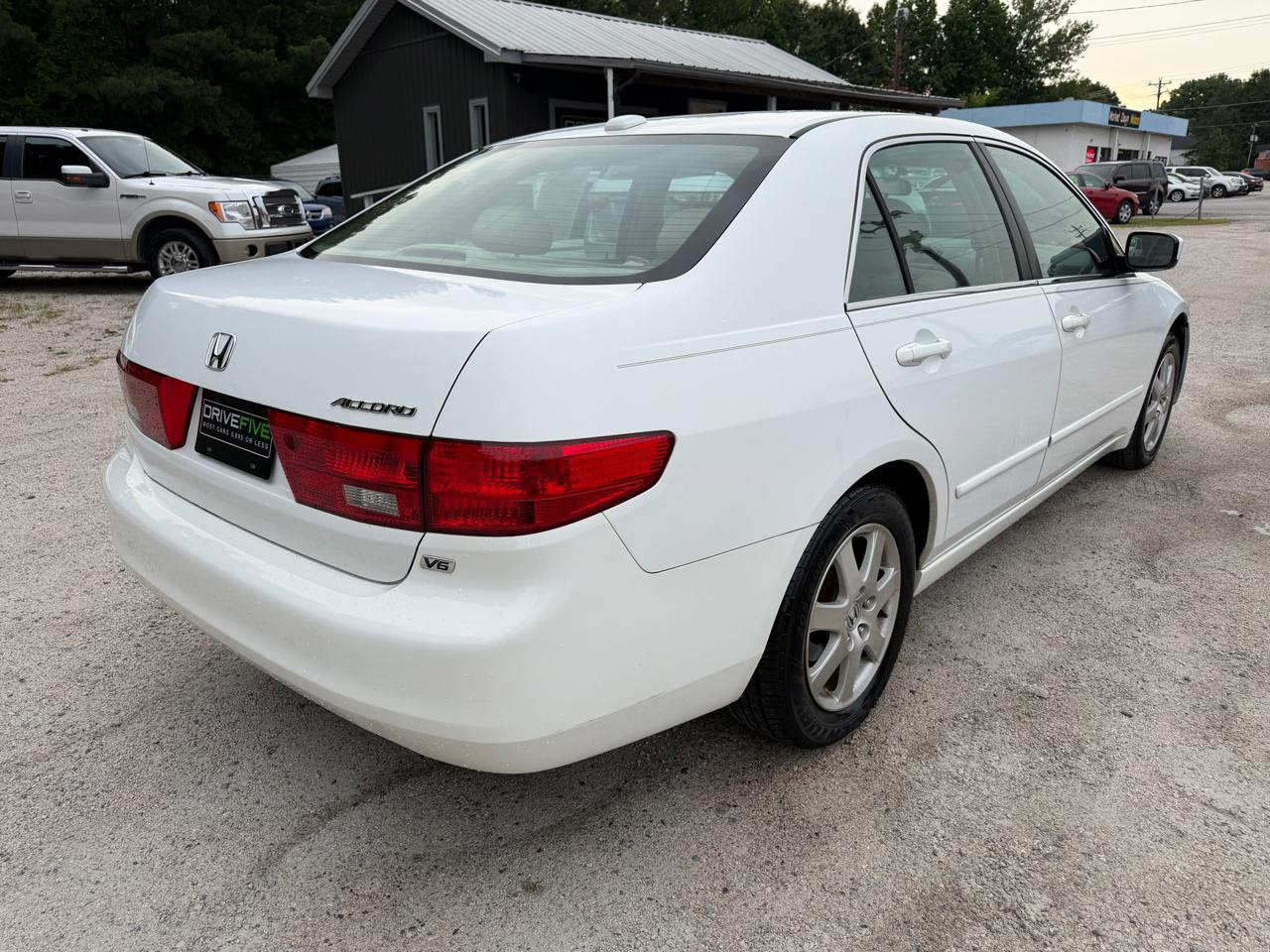 Honda Accord EX V-6 Sedan AT with Navigation System and XM Radi 2005