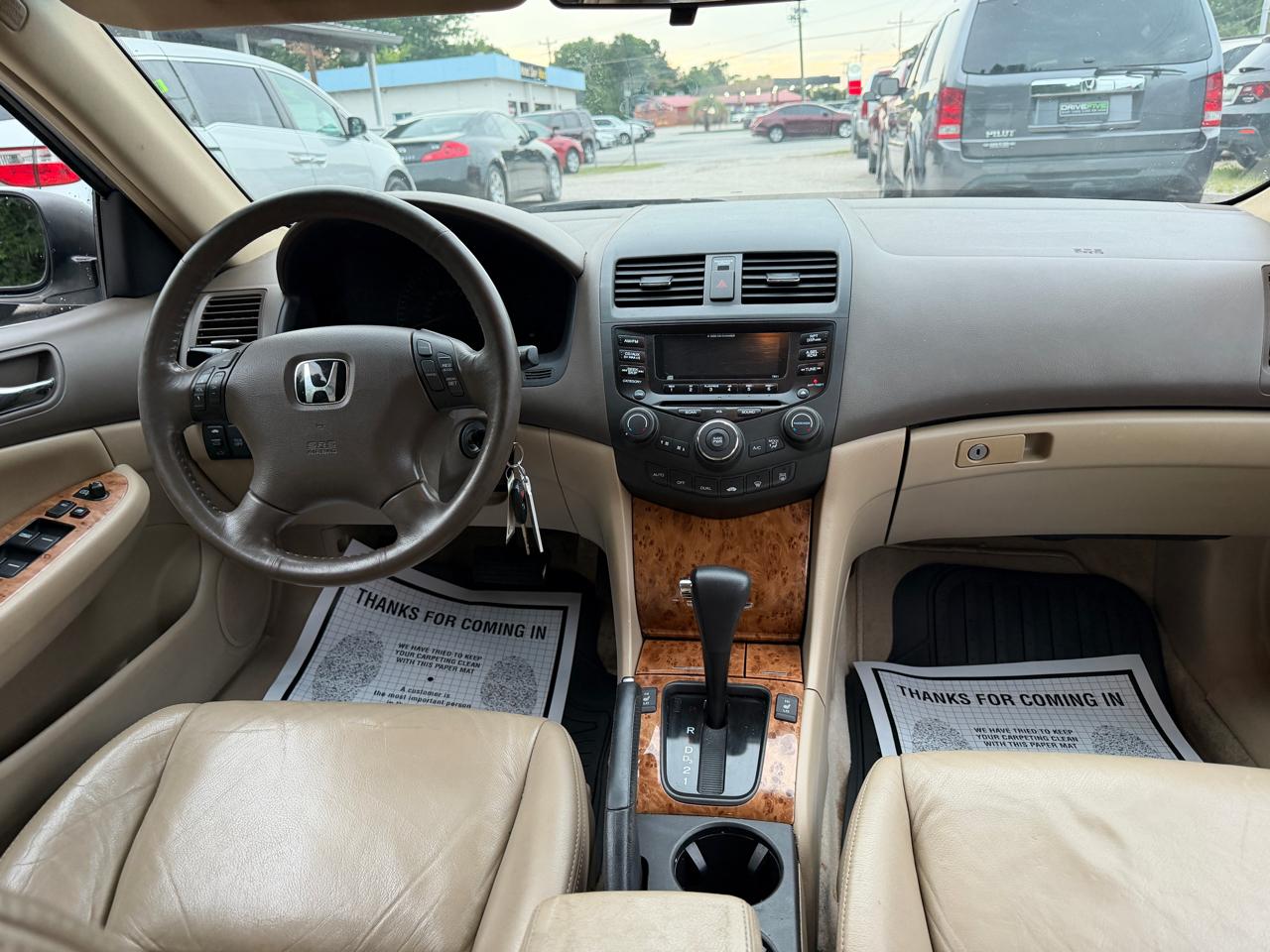 Honda Accord EX V-6 Sedan AT with Navigation System and XM Radi 2005