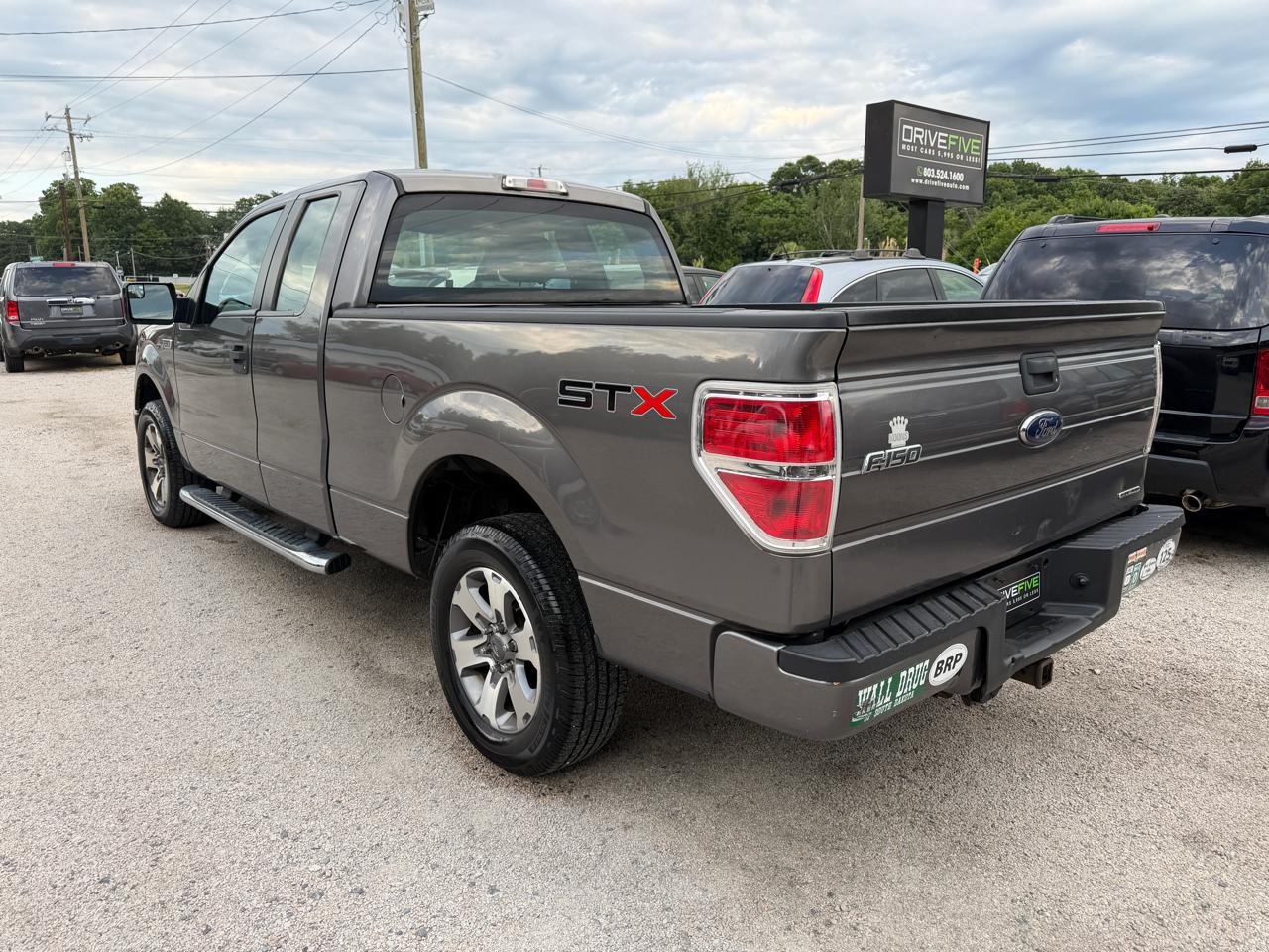 Ford F-150 2WD SuperCab 145" STX 2013