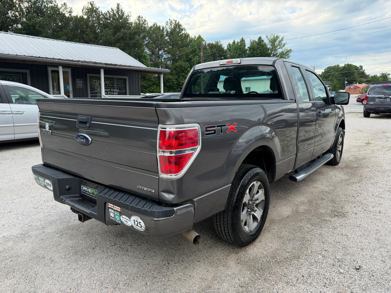 Ford F-150 2WD SuperCab 145" STX 2013