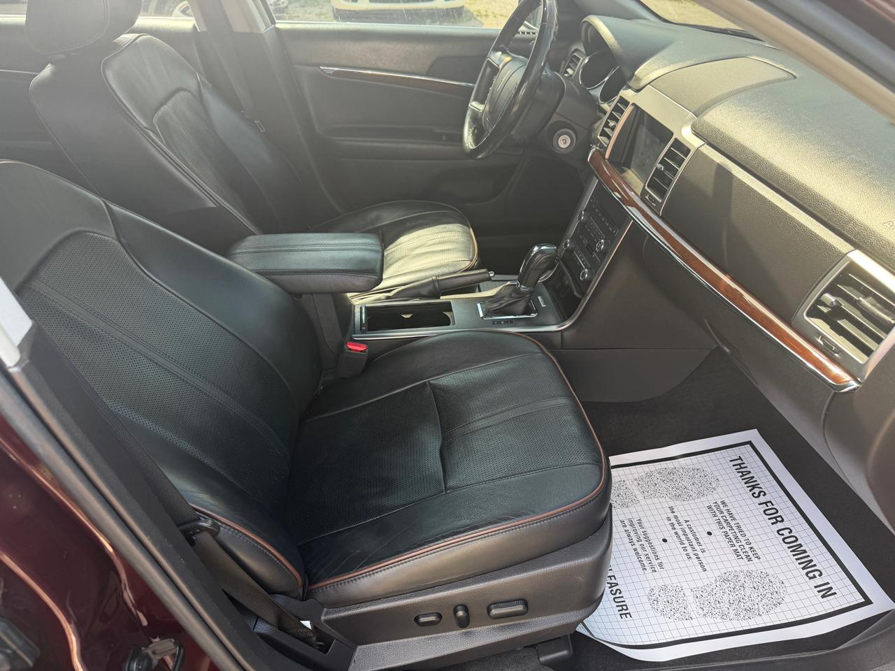 Lincoln MKZ FWD 2011