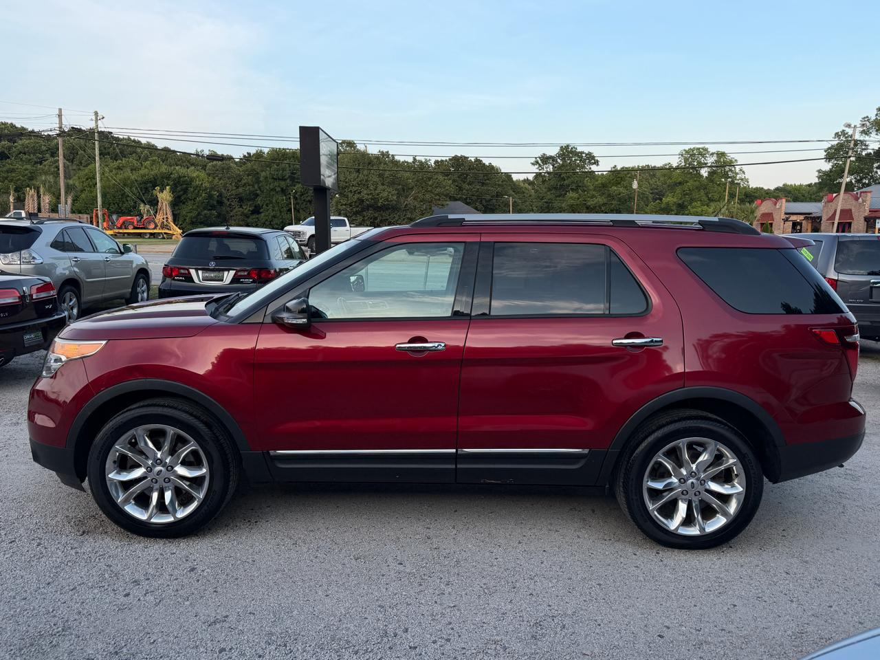 Ford Explorer 4dr 114" WB 4.6L XLT AWD 2015