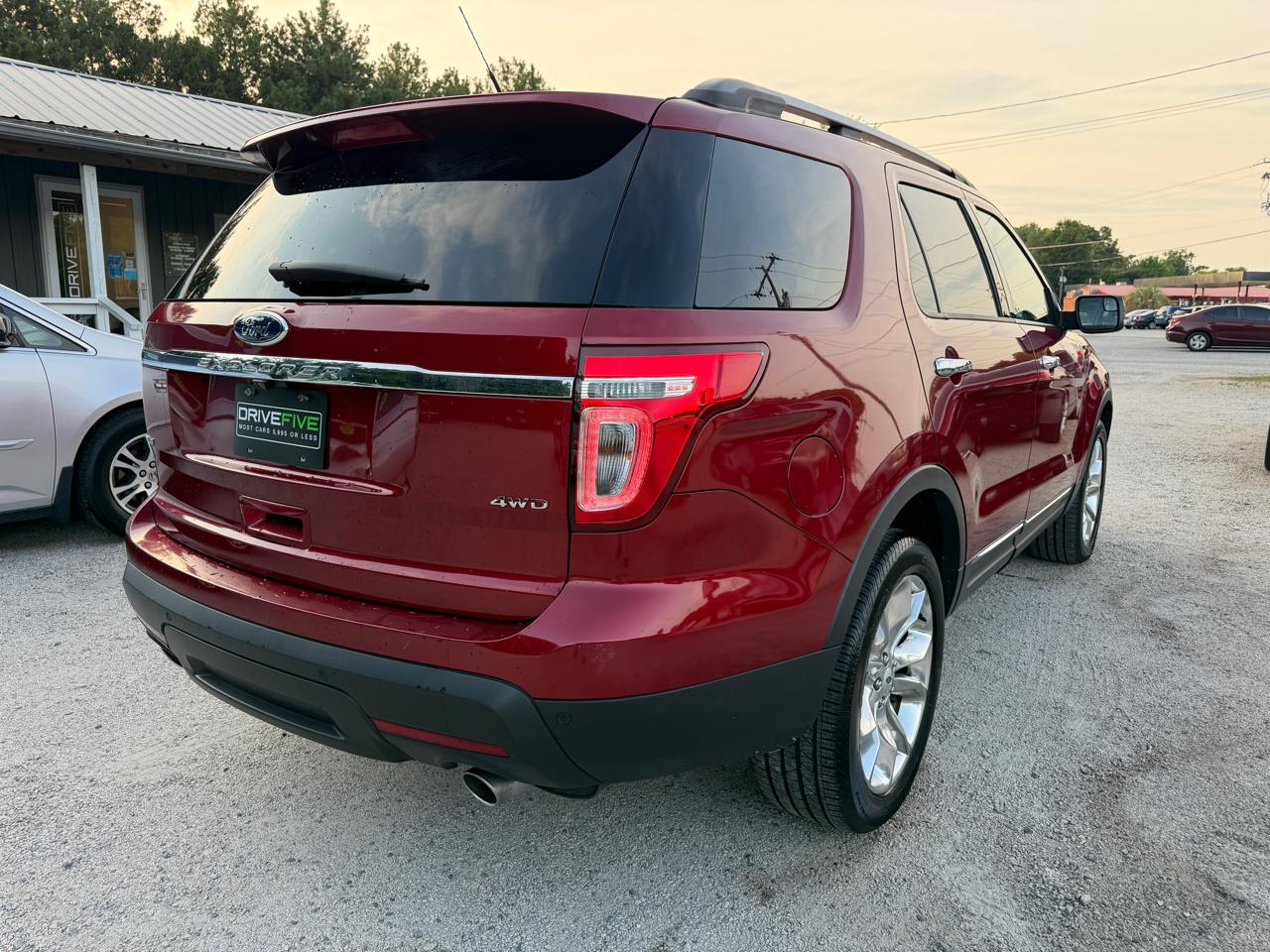Ford Explorer 4dr 114" WB 4.6L XLT AWD 2015