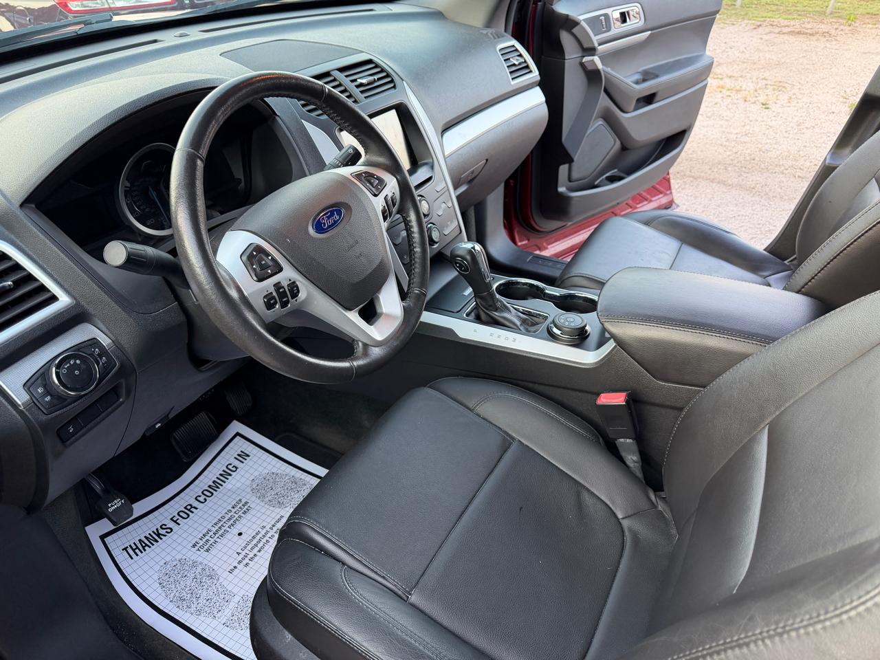 Ford Explorer 4dr 114" WB 4.6L XLT AWD 2015