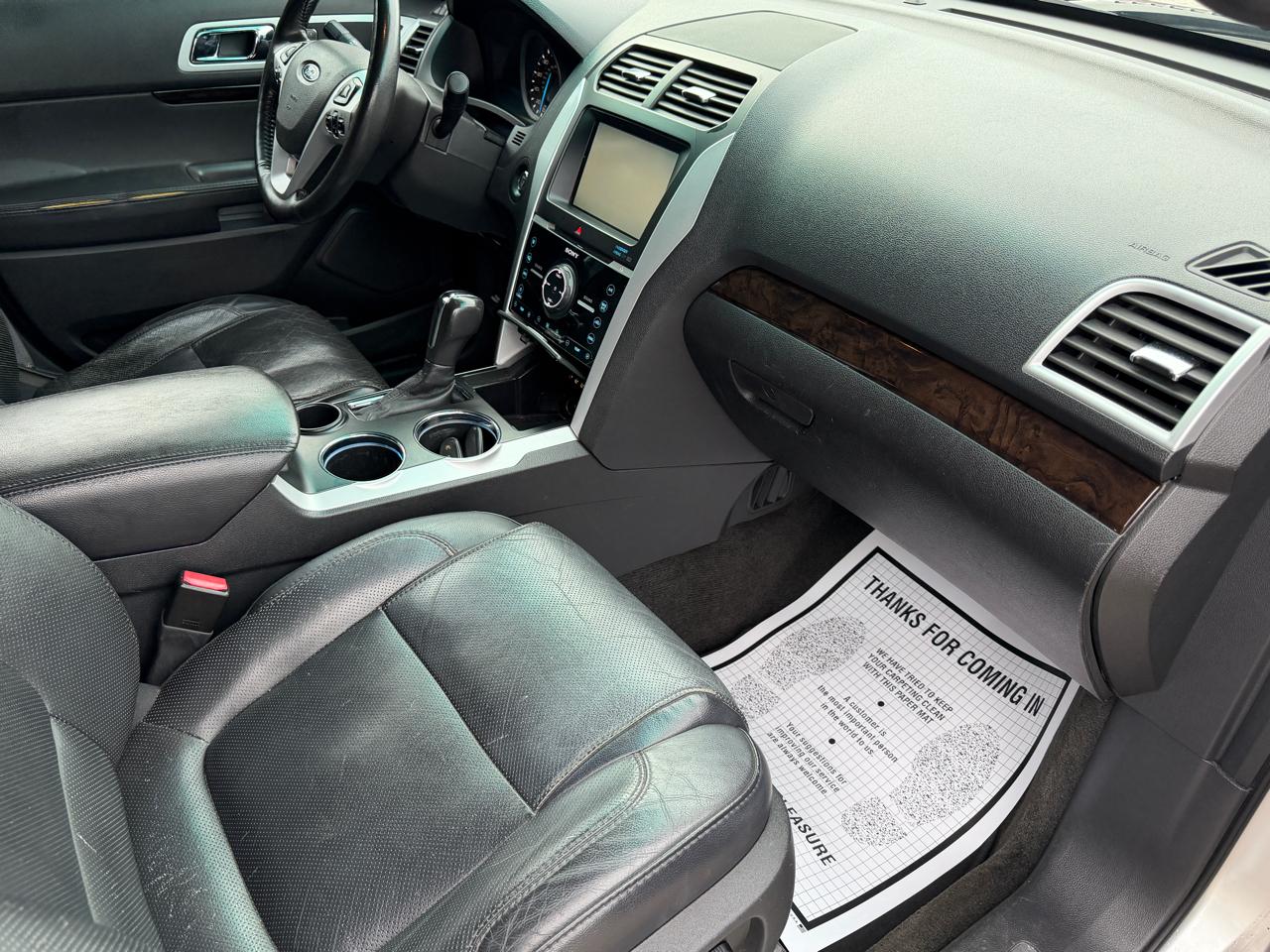Ford Explorer Limited FWD 2011