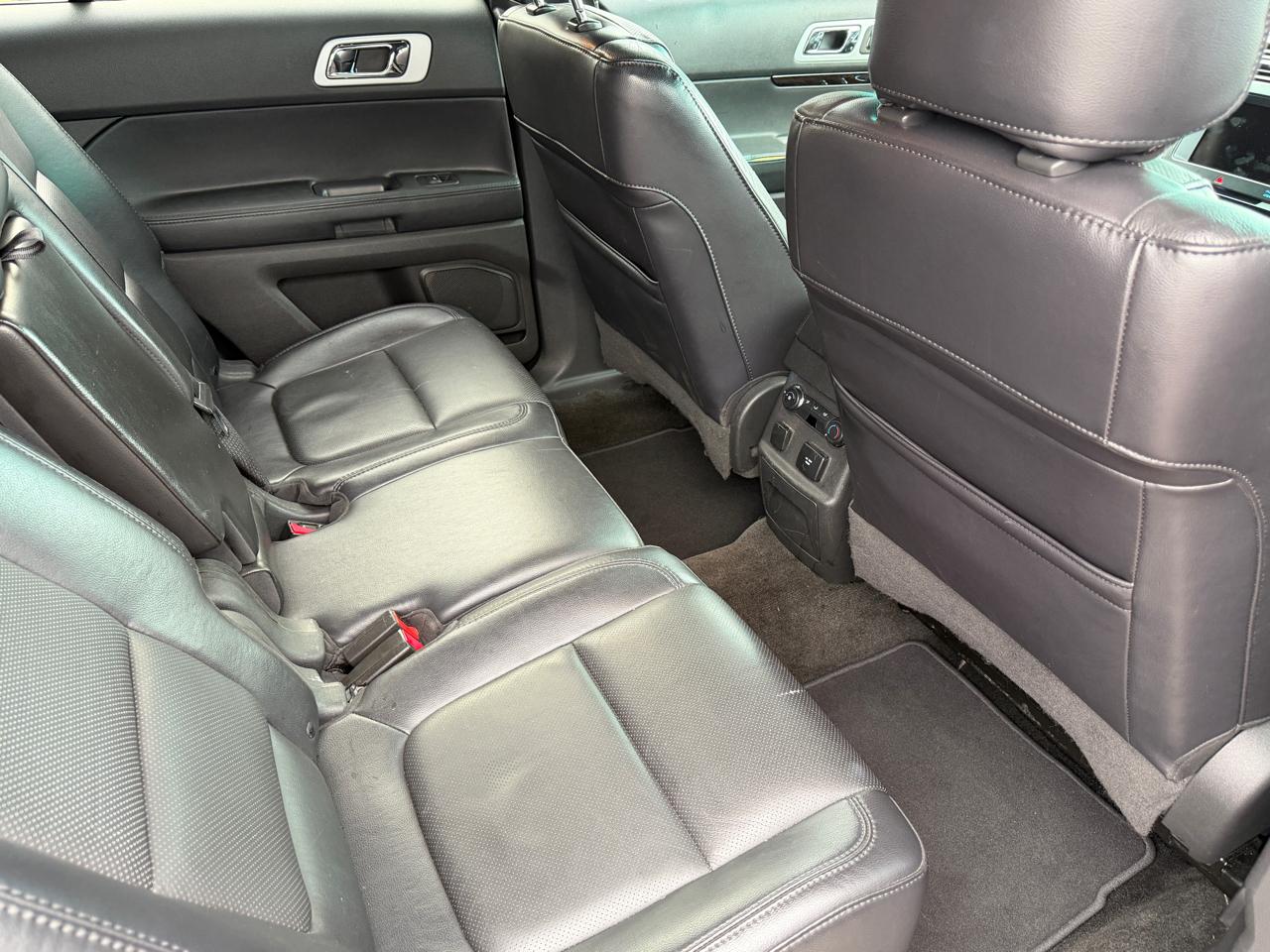 Ford Explorer Limited FWD 2011