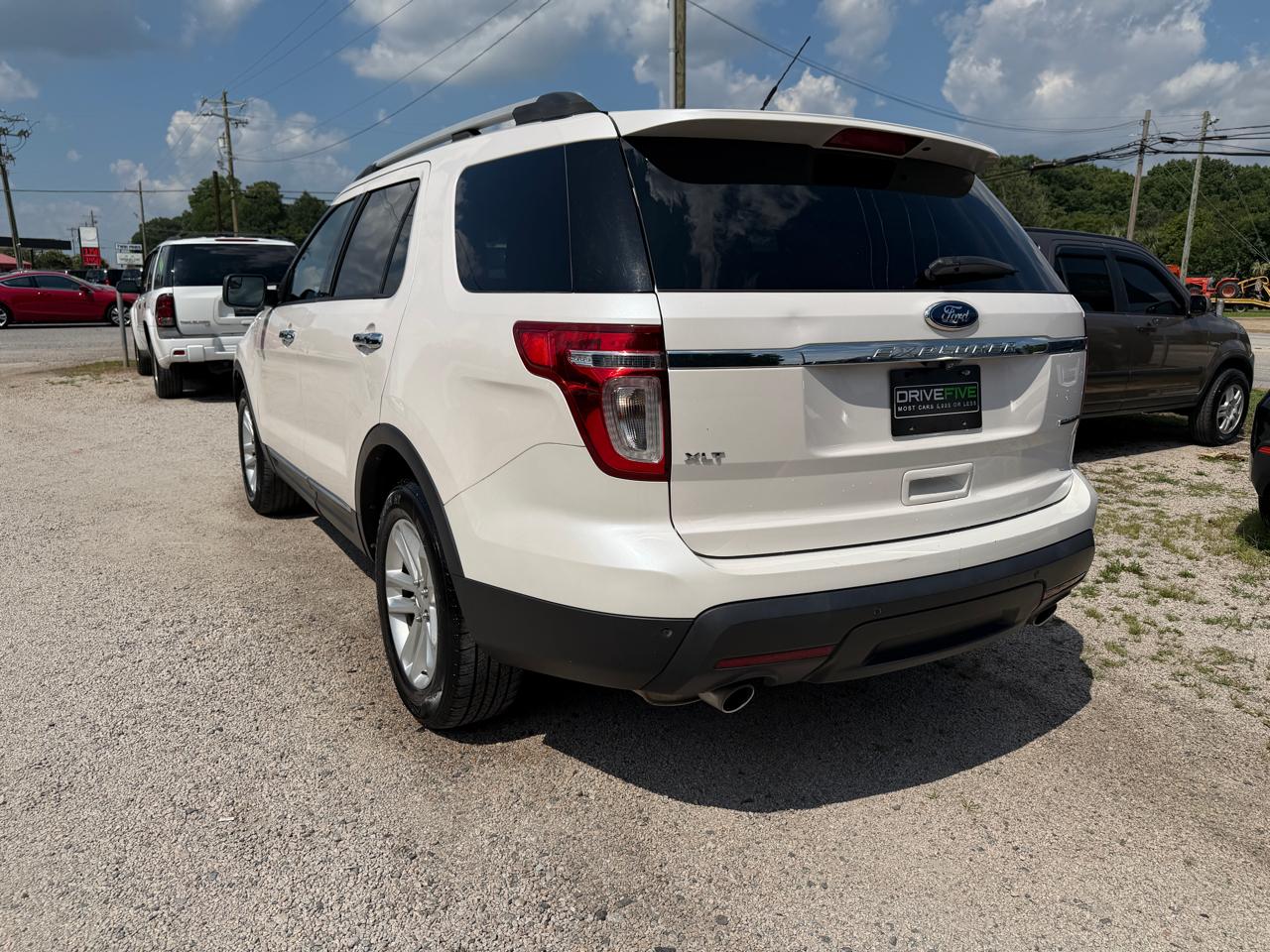 Ford Explorer 2WD 4dr V6 XLT 2015