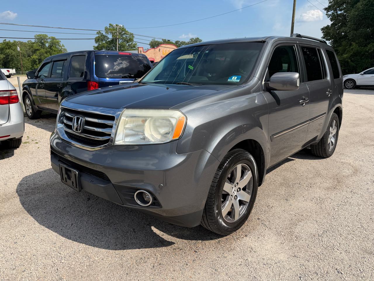 2012 Honda Pilot Touring 4WD 5-Spd AT with DVD