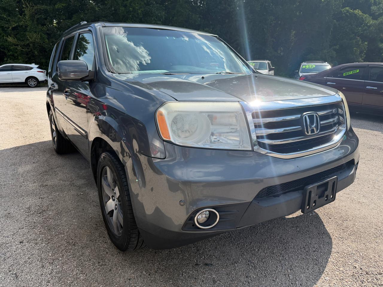 Honda Pilot Touring 4WD 5-Spd AT with DVD 2012