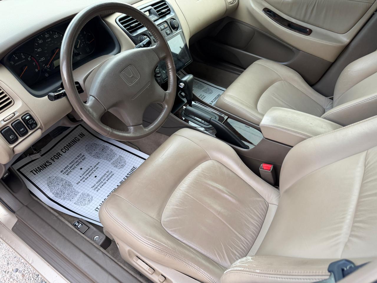 Honda Accord EX Sedan with Leather 2000