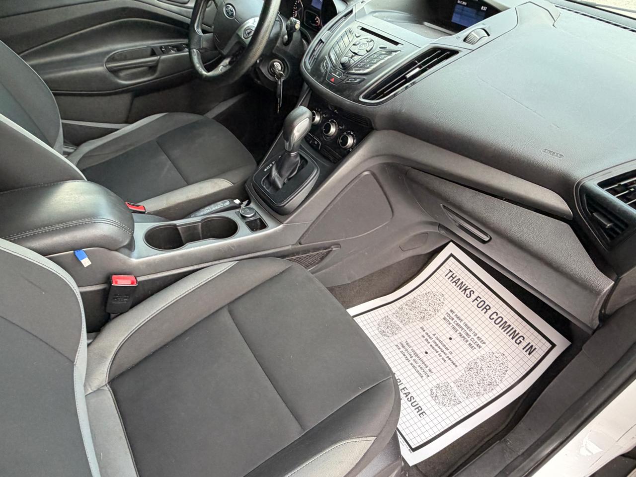 Ford Escape S FWD 2014