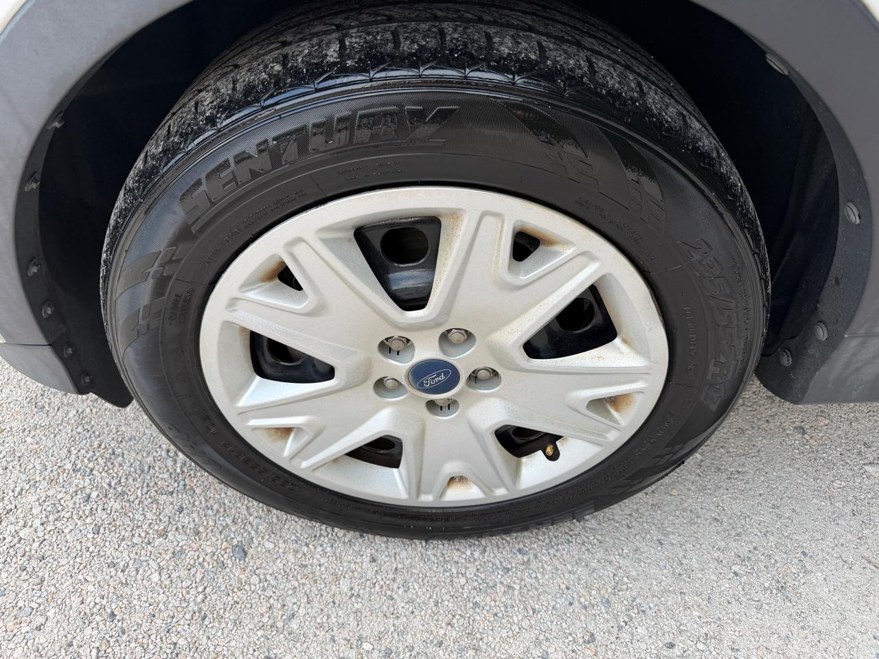 Ford Escape S FWD 2014