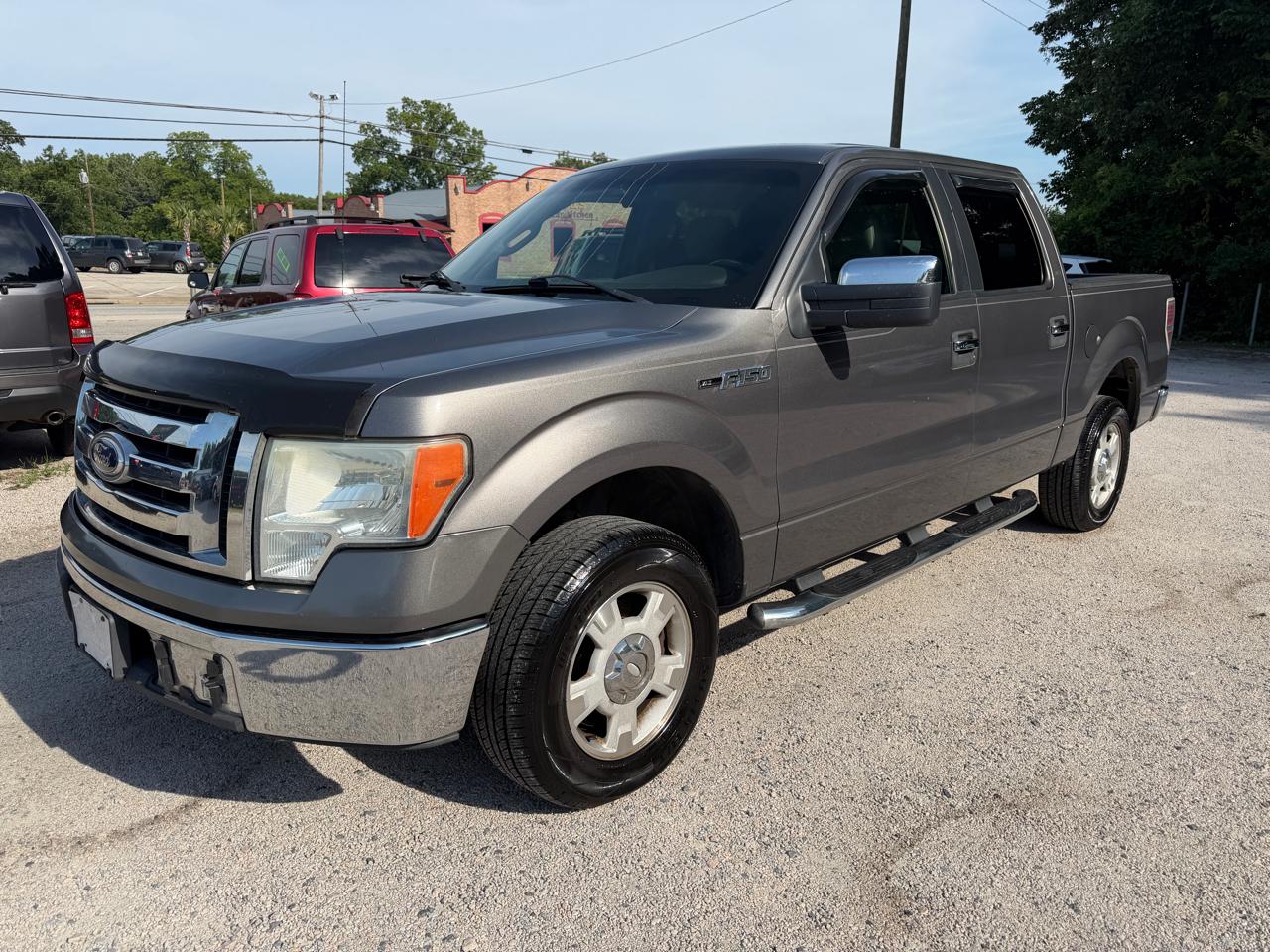 2010 Ford F-150 2WD SuperCab 145" XLT
