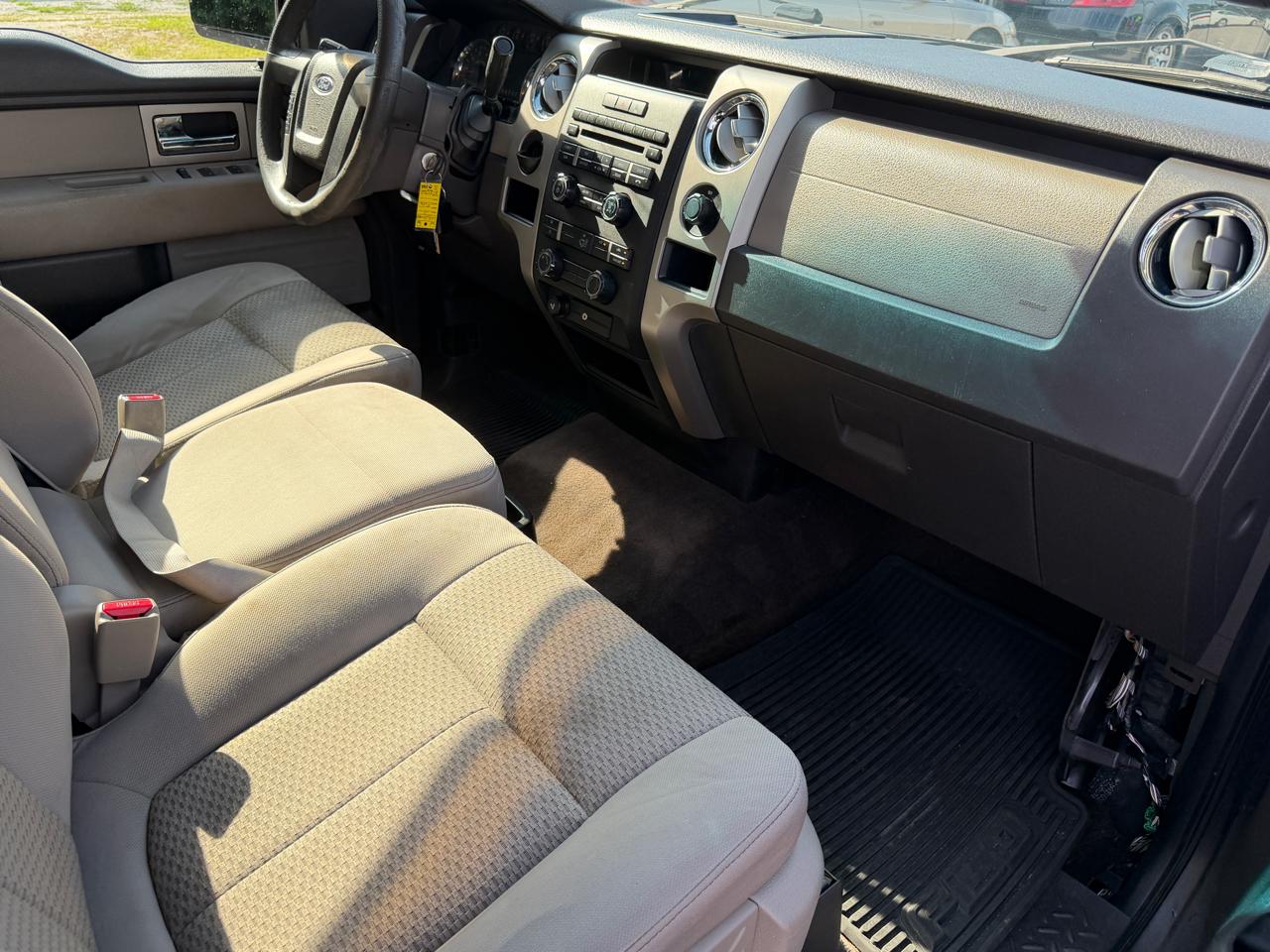 Ford F-150 2WD SuperCab 145" XLT 2010