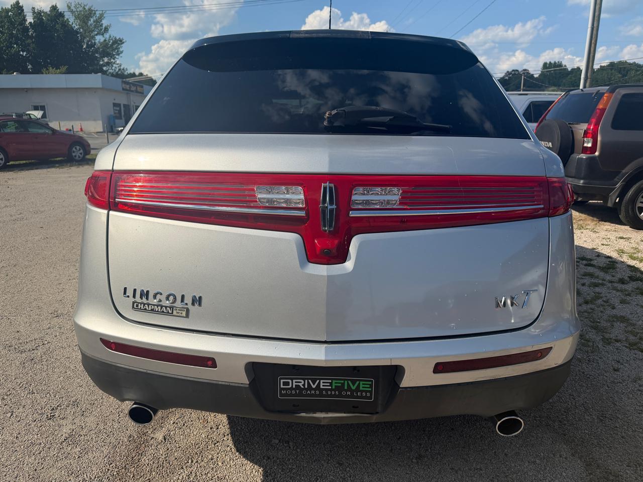 Lincoln MKT FWD 2010
