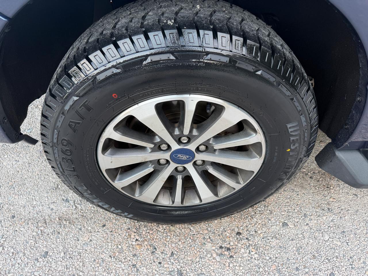 Ford Expedition EL XLT 4WD 2017