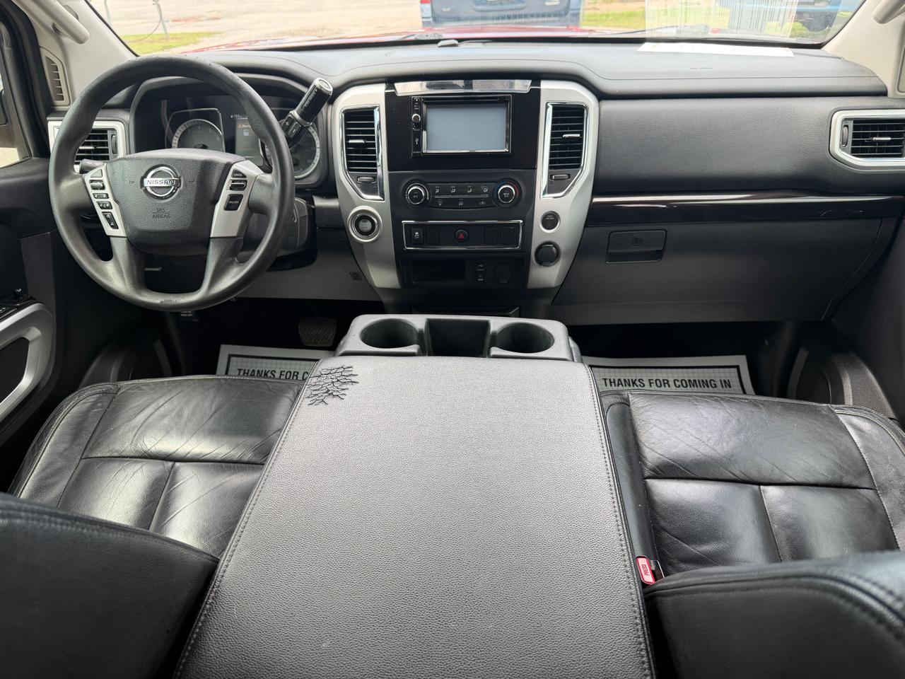 Nissan Titan SV Crew Cab 2WD 2017