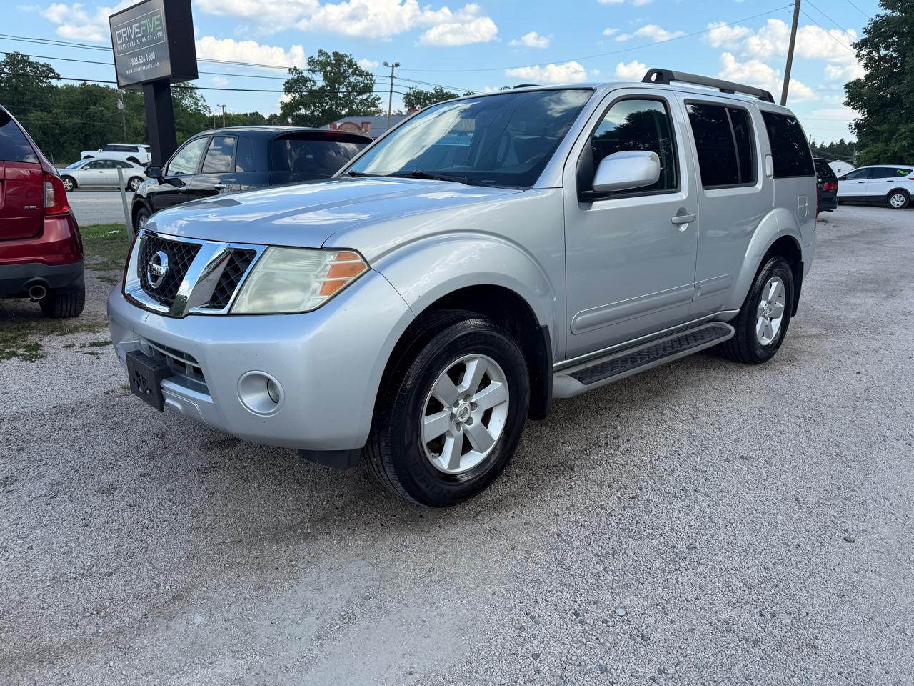 2011 Nissan Pathfinder LE 4WD
