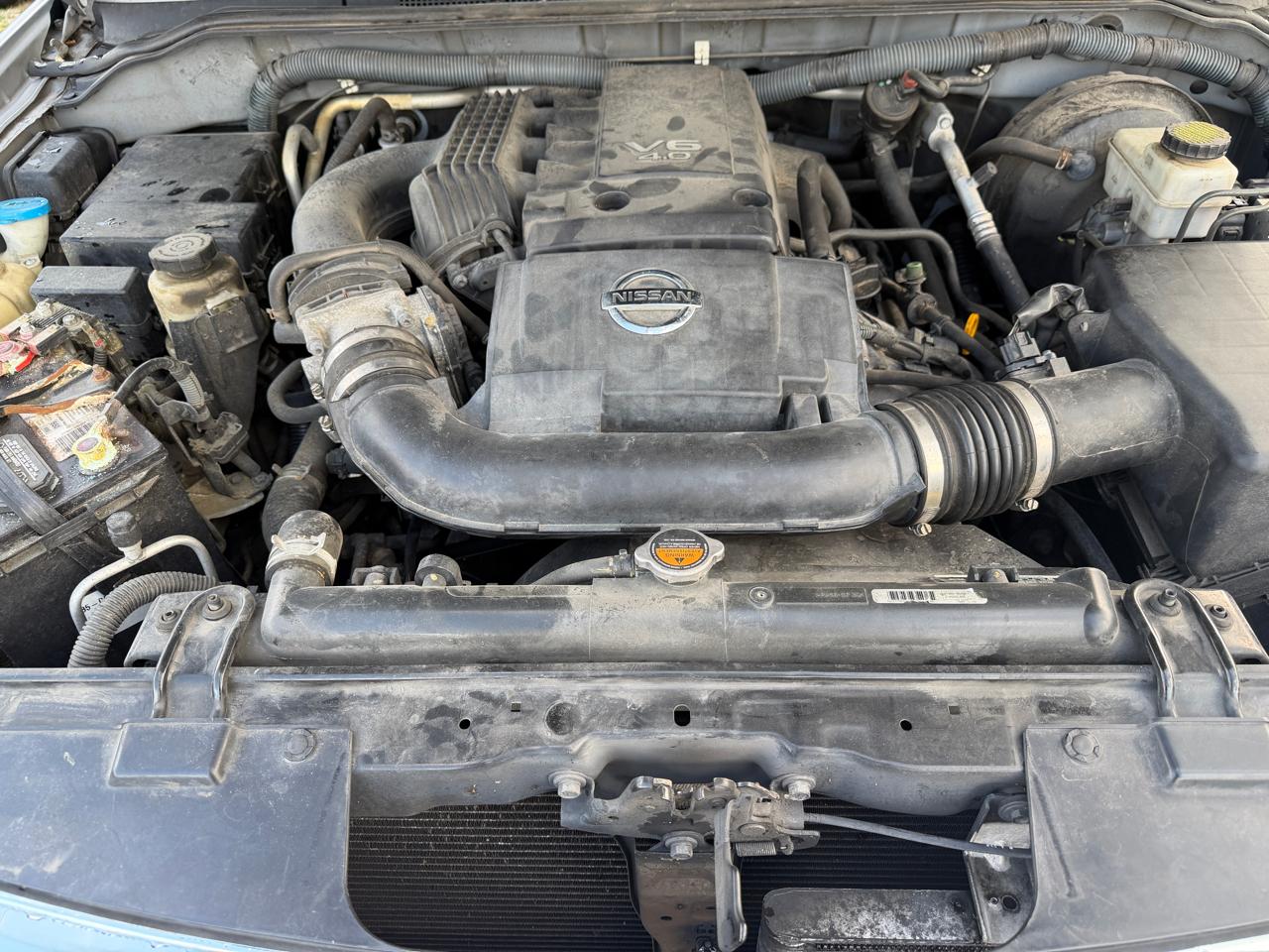 Nissan Pathfinder LE 4WD 2011