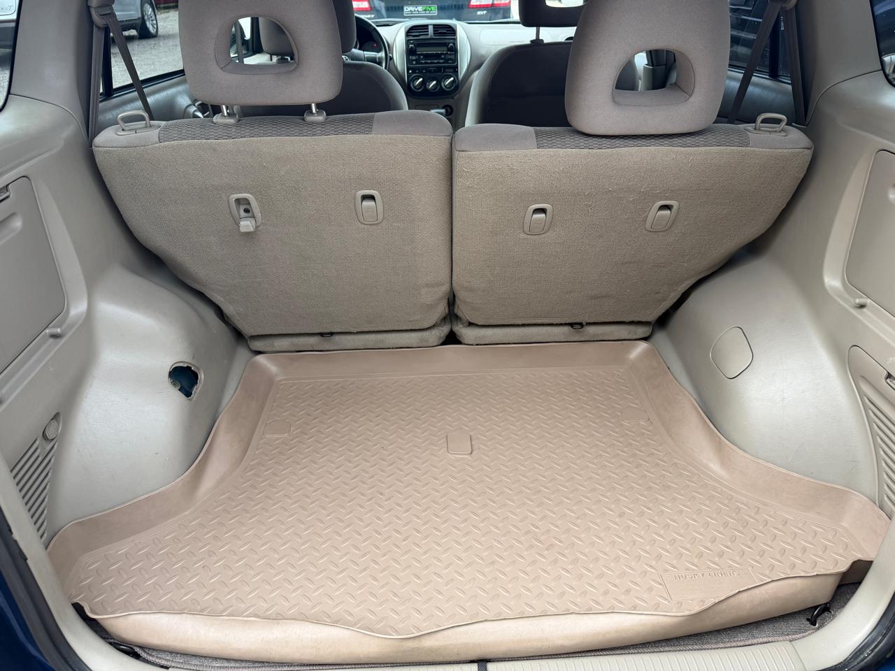 Toyota RAV4 2WD 2004