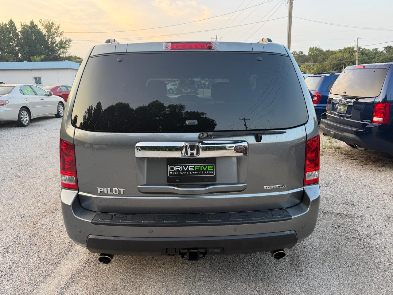 Honda Pilot Touring 2WD with DVD 2009