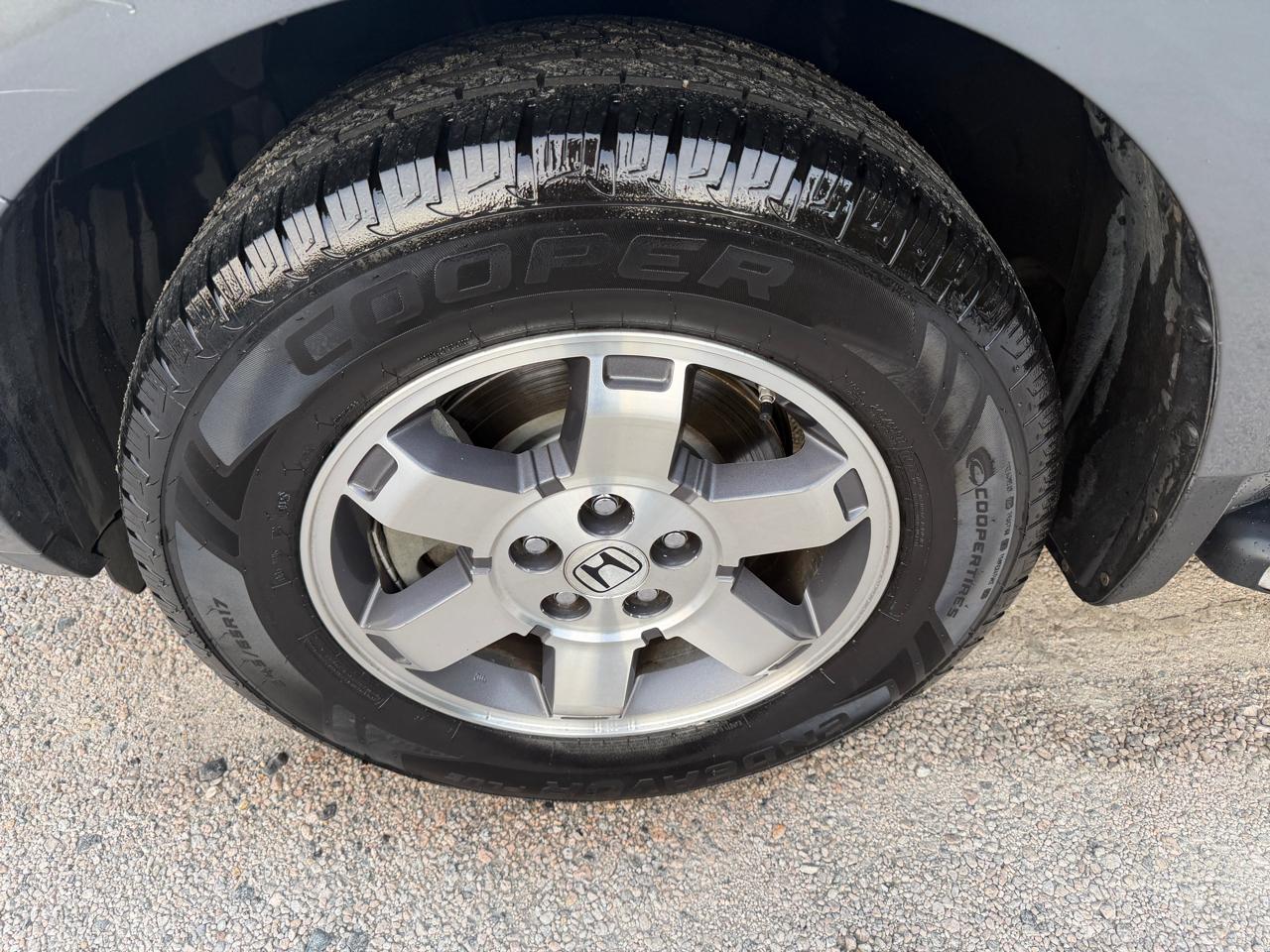 Honda Pilot Touring 2WD with DVD 2009