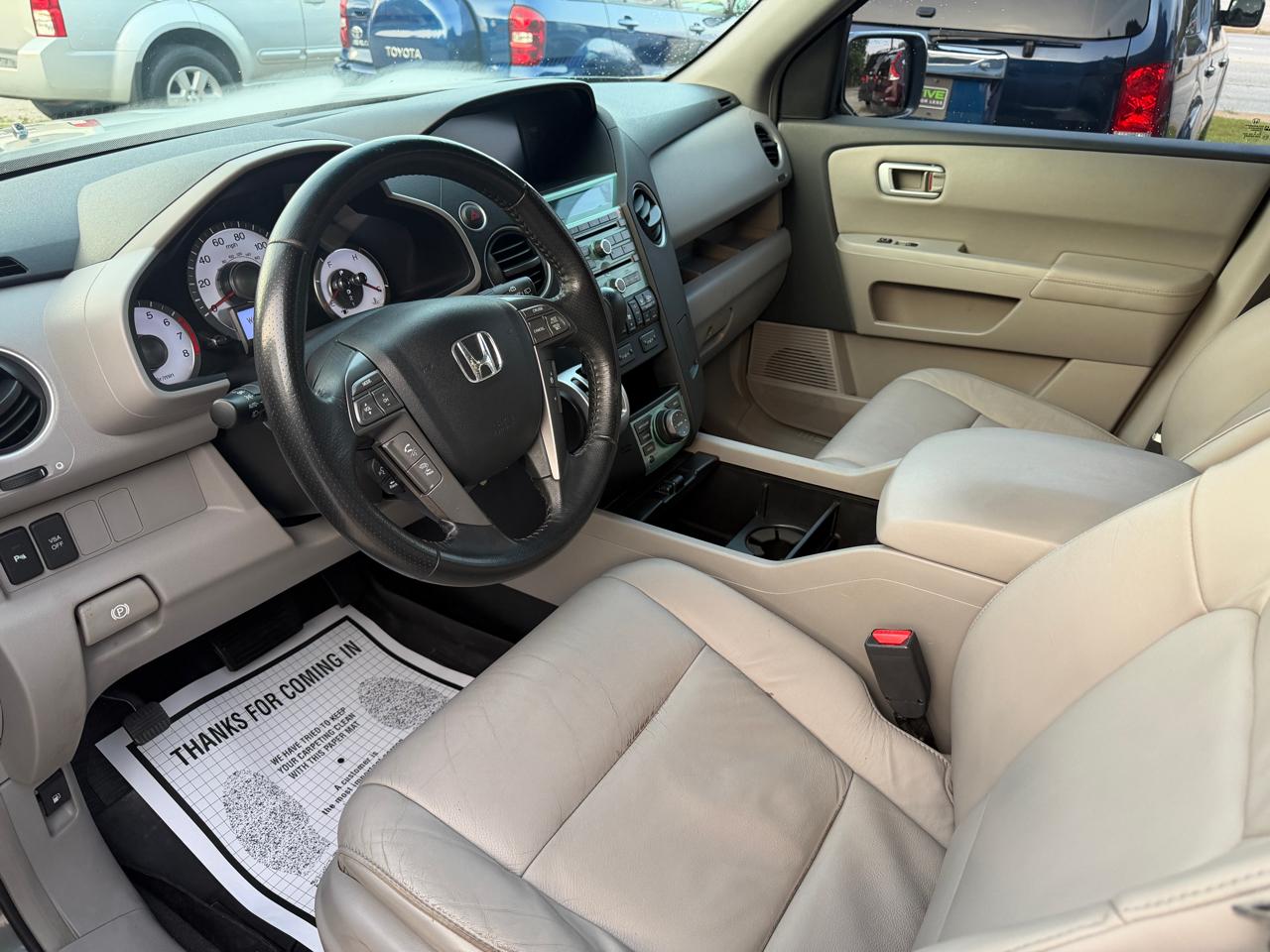 Honda Pilot Touring 2WD with DVD 2009
