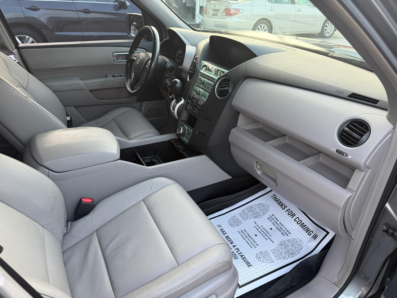 Honda Pilot Touring 2WD with DVD 2009